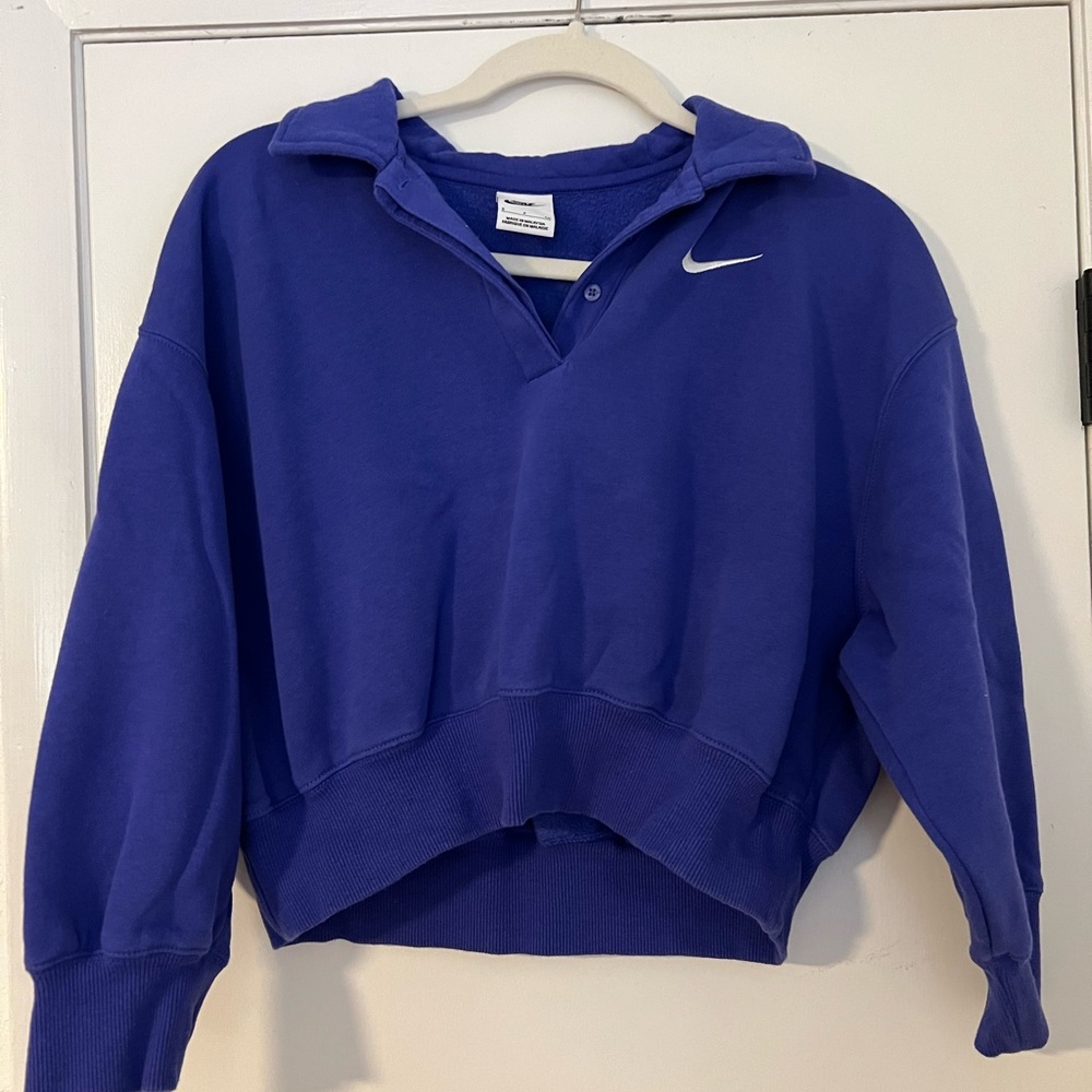 Nike cropped sweater